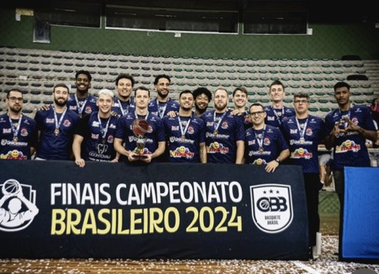 Blumenau fica em terceiro no Brasileirão de Basquete