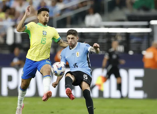 Brasil cai nos pênaltis diante do Uruguai e dá adeus à Copa América