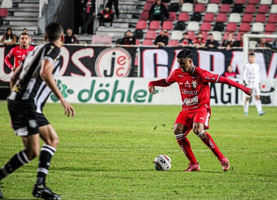 Em casa, JEC perde para Figueirense em estreia na Copa Santa Catarina