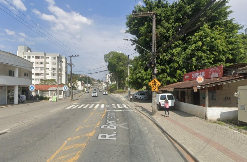 Inmetro verifica controlador de velocidade da Rua Benjamin Constant